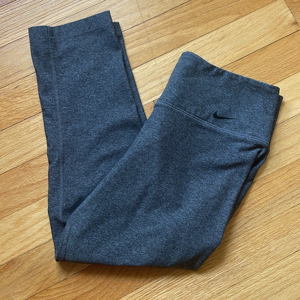 women’s nike leggings